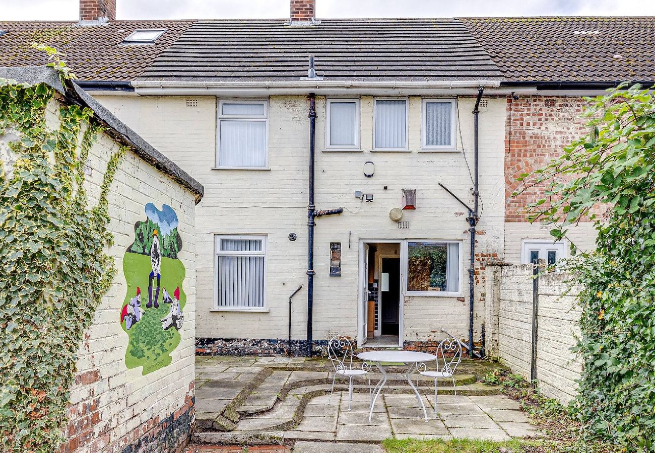 Townhouse in Speke - George Harrison's Former 3BD Home in Liverpool