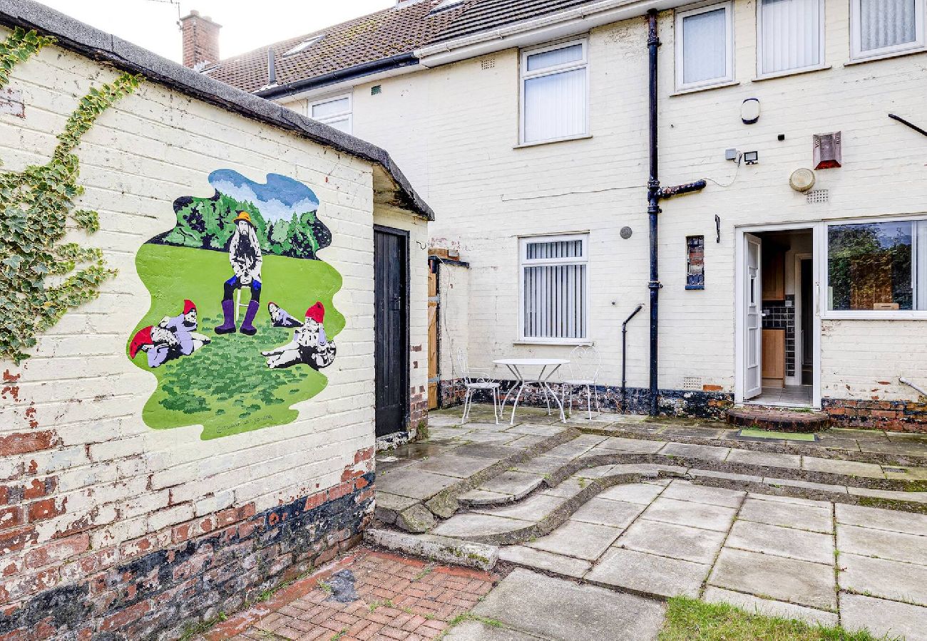 Townhouse in Speke - George Harrison's Former 3BD Home in Liverpool