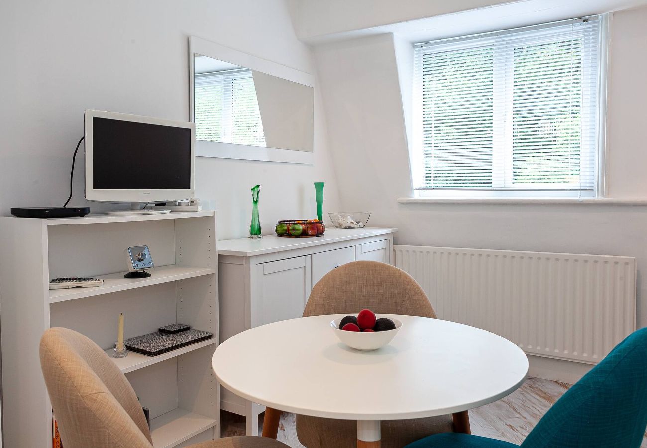 Apartment in Leeds - Cosy 2BD Apartment Close to Leeds Centre