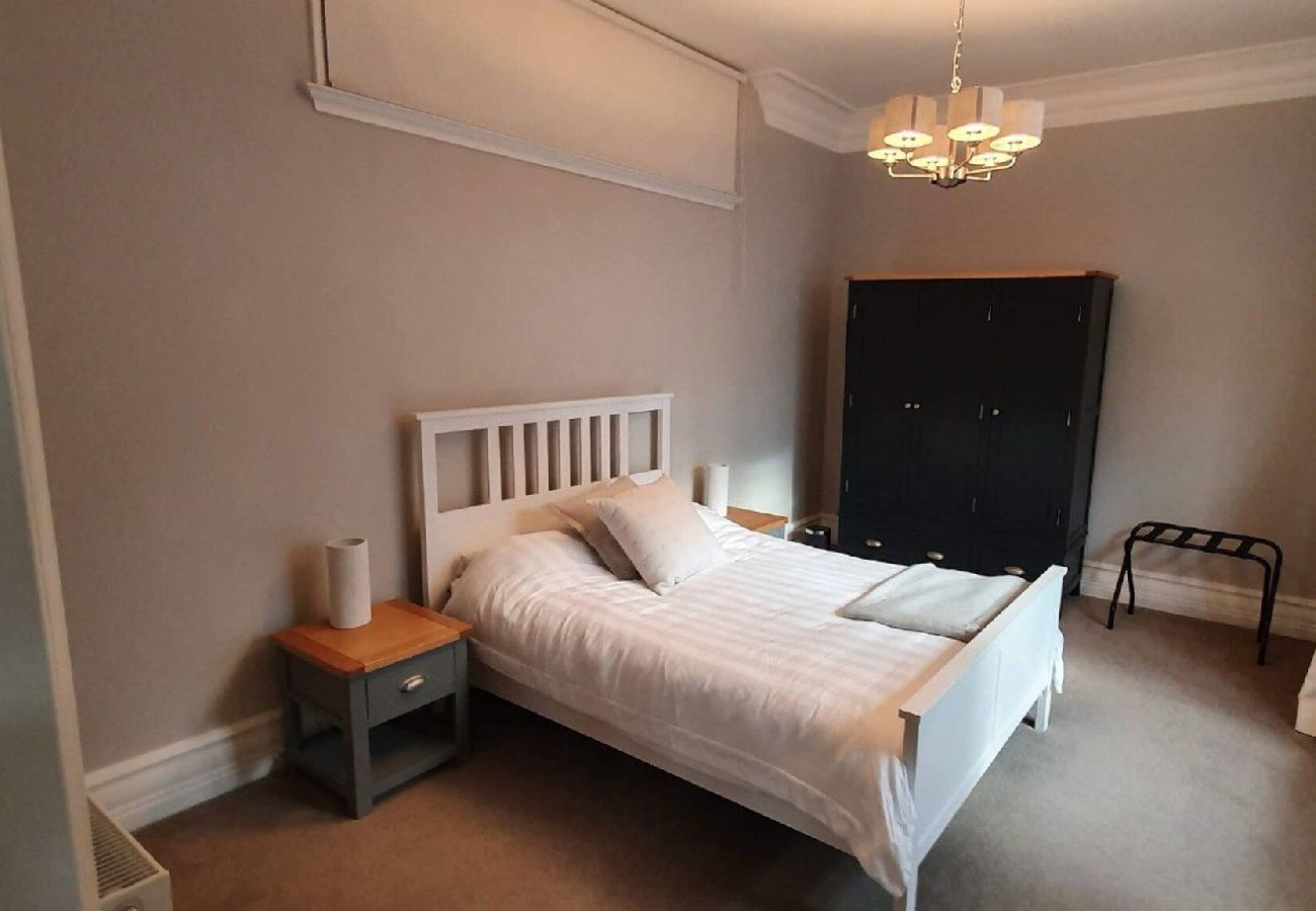 Apartment in Leeds - Cosy 2Bed Apartment near Roundhay Park