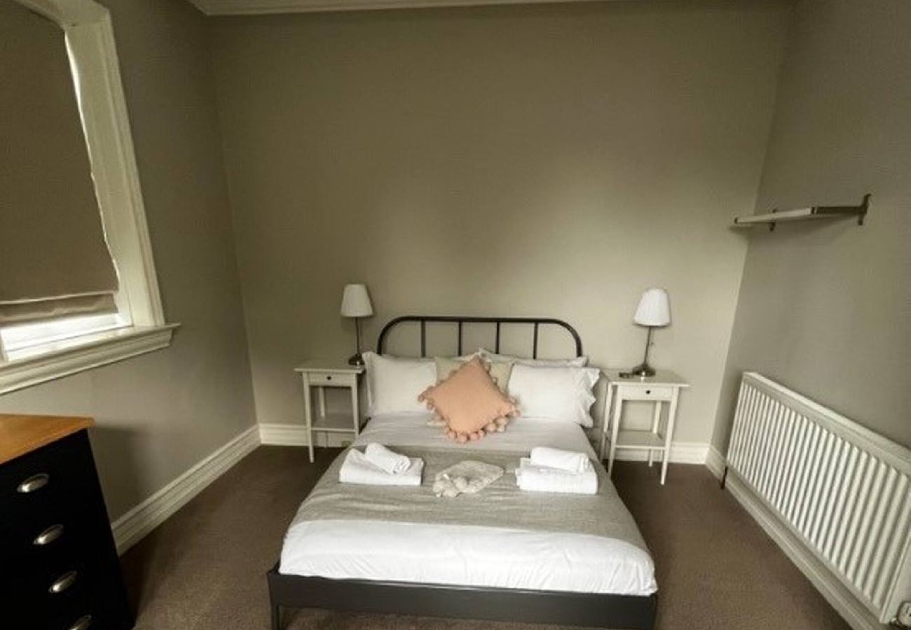 Apartment in Leeds - Cosy 2Bed Apartment near Roundhay Park