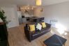 Apartment in Liverpool - Cosy 2BR Modern Apt with Free Parking