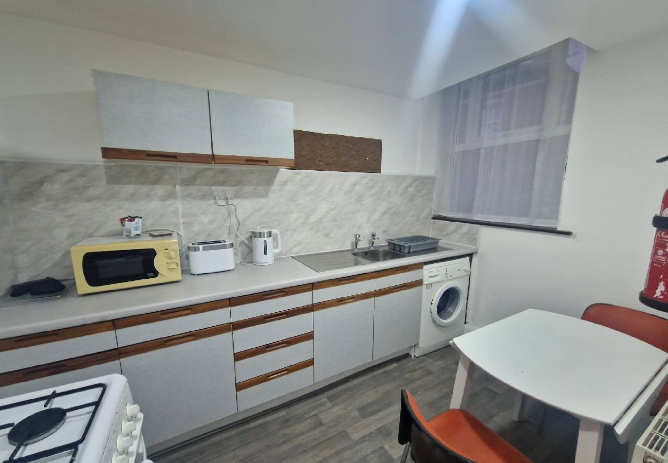 Apartment in Leeds - Classic Studio near Headingley Stadium