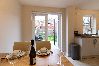 House in Hull - Cosy Home with Garden in a Picturesque Village