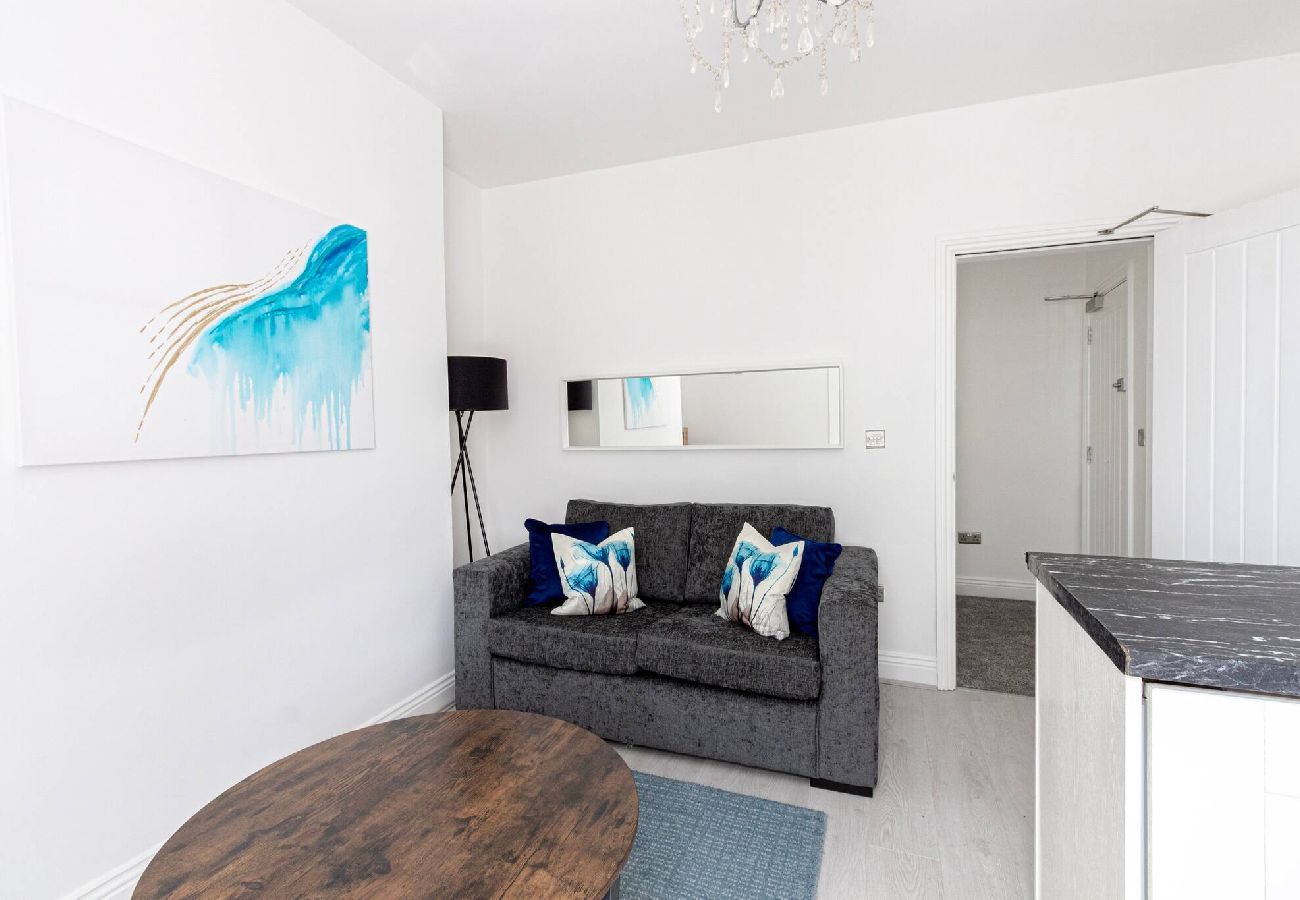 Apartment in Liverpool - Elegant 1BR Apartment, Sleeps up to 4