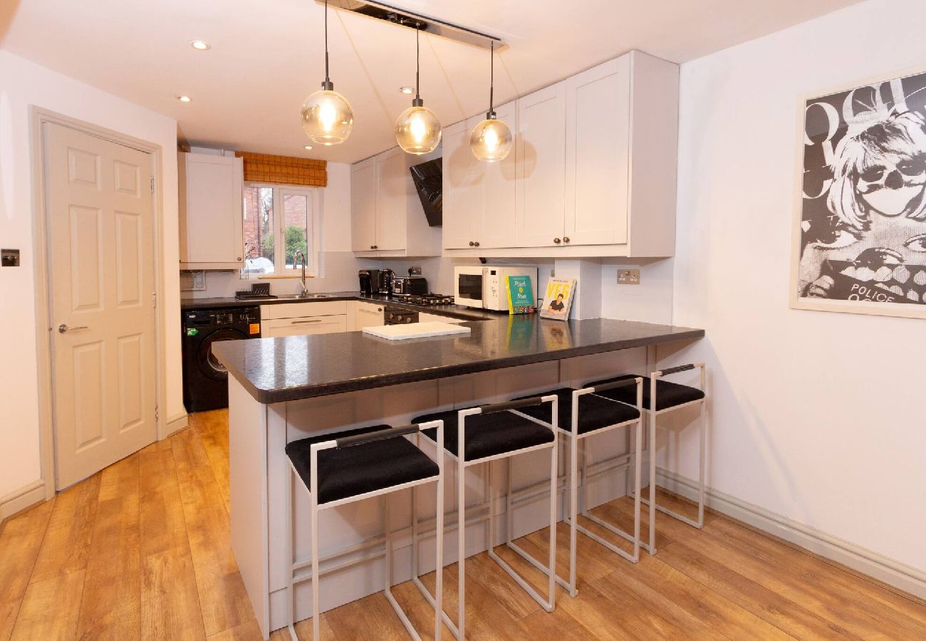 House in Manchester - Beautiful West Didsbury 4BR Home