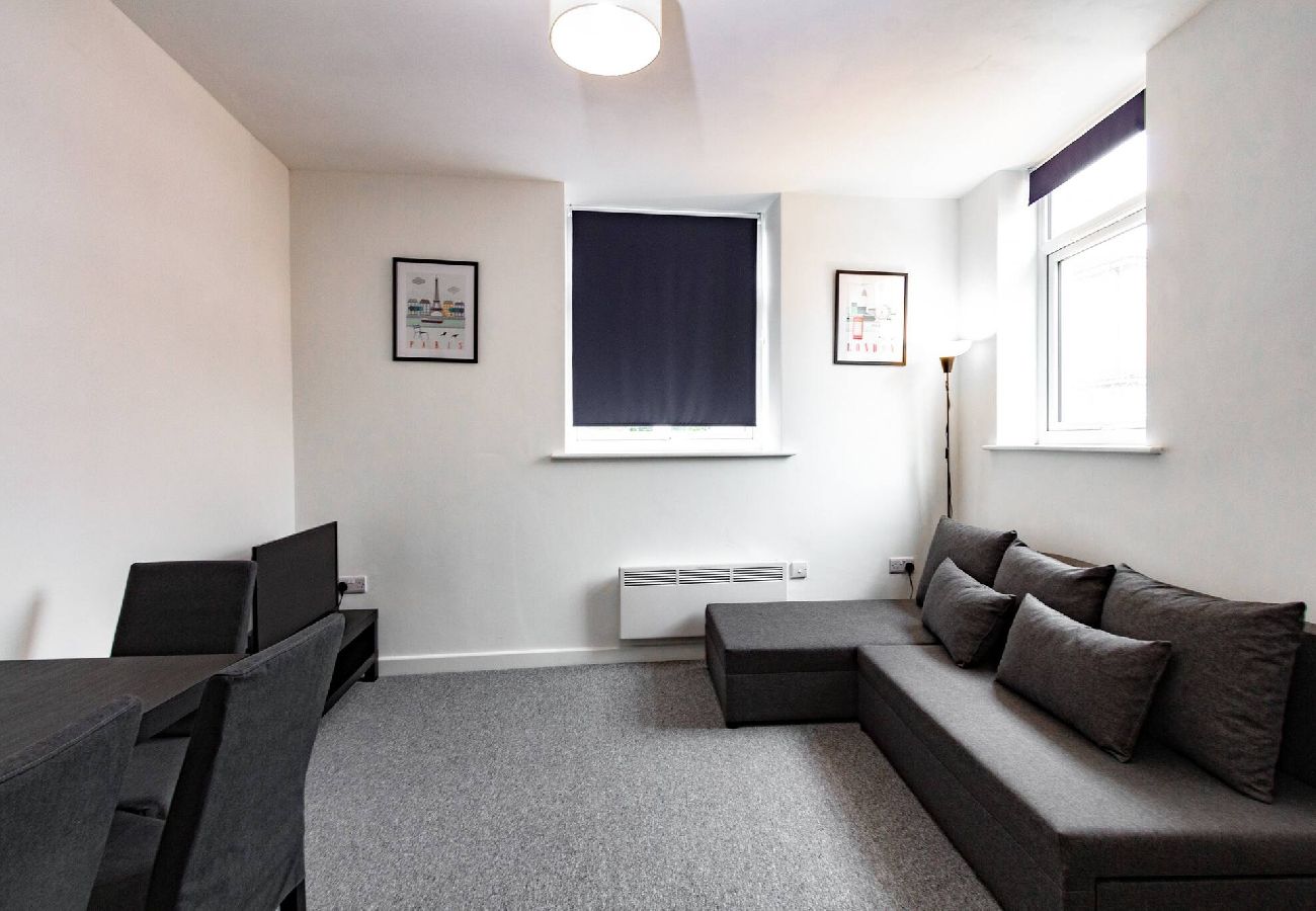 Apartment in Heywood - Spacious & Pet-Friendly 1BR Apt in Heywood