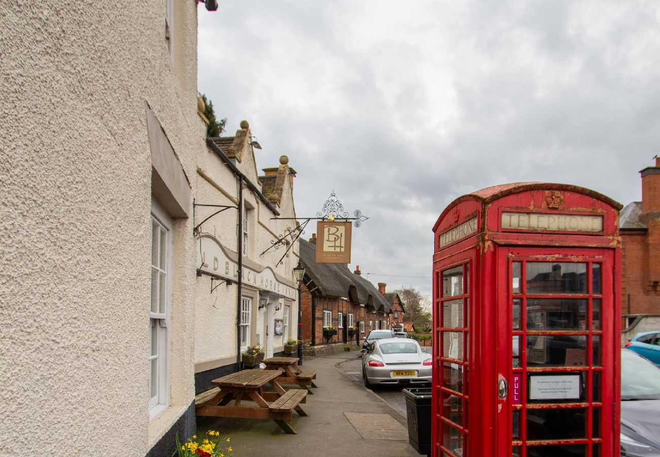 House in Market Bosworth - The Piano Cottage in a Beautiful Medieval Town