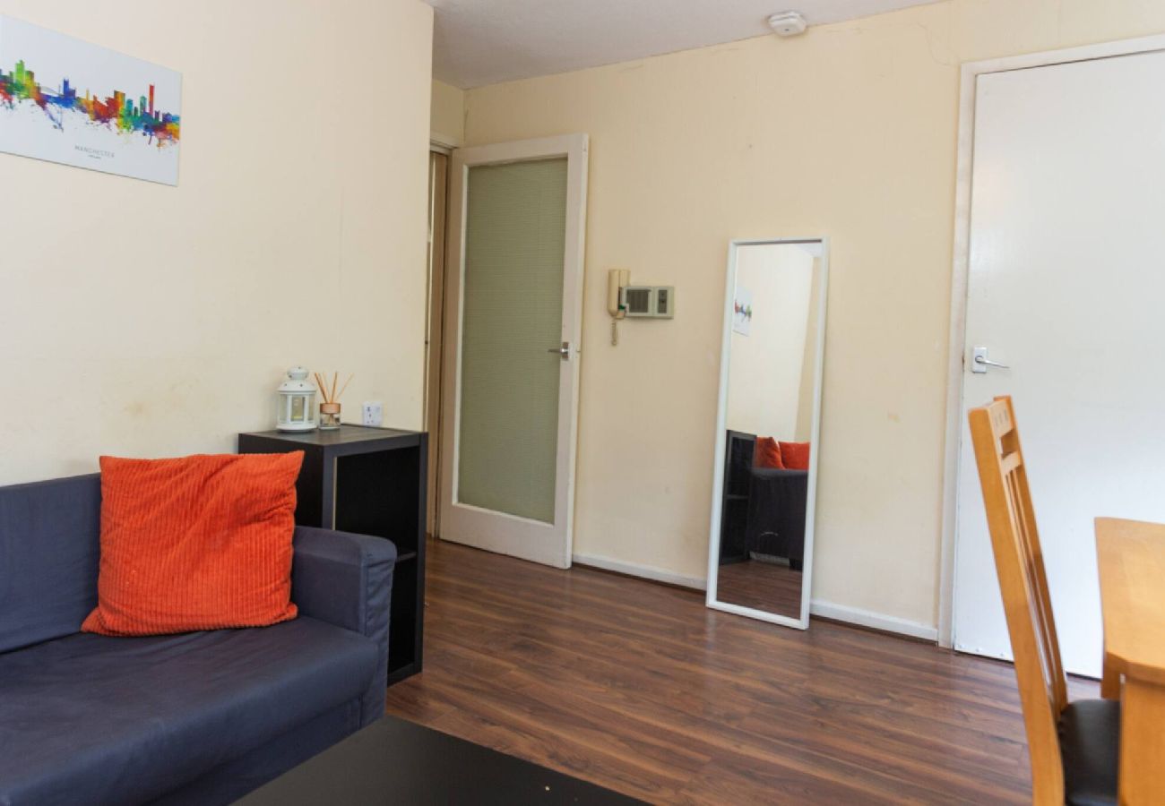 Apartment in Manchester - Convenient 1Bed Apt Close to Transport Links