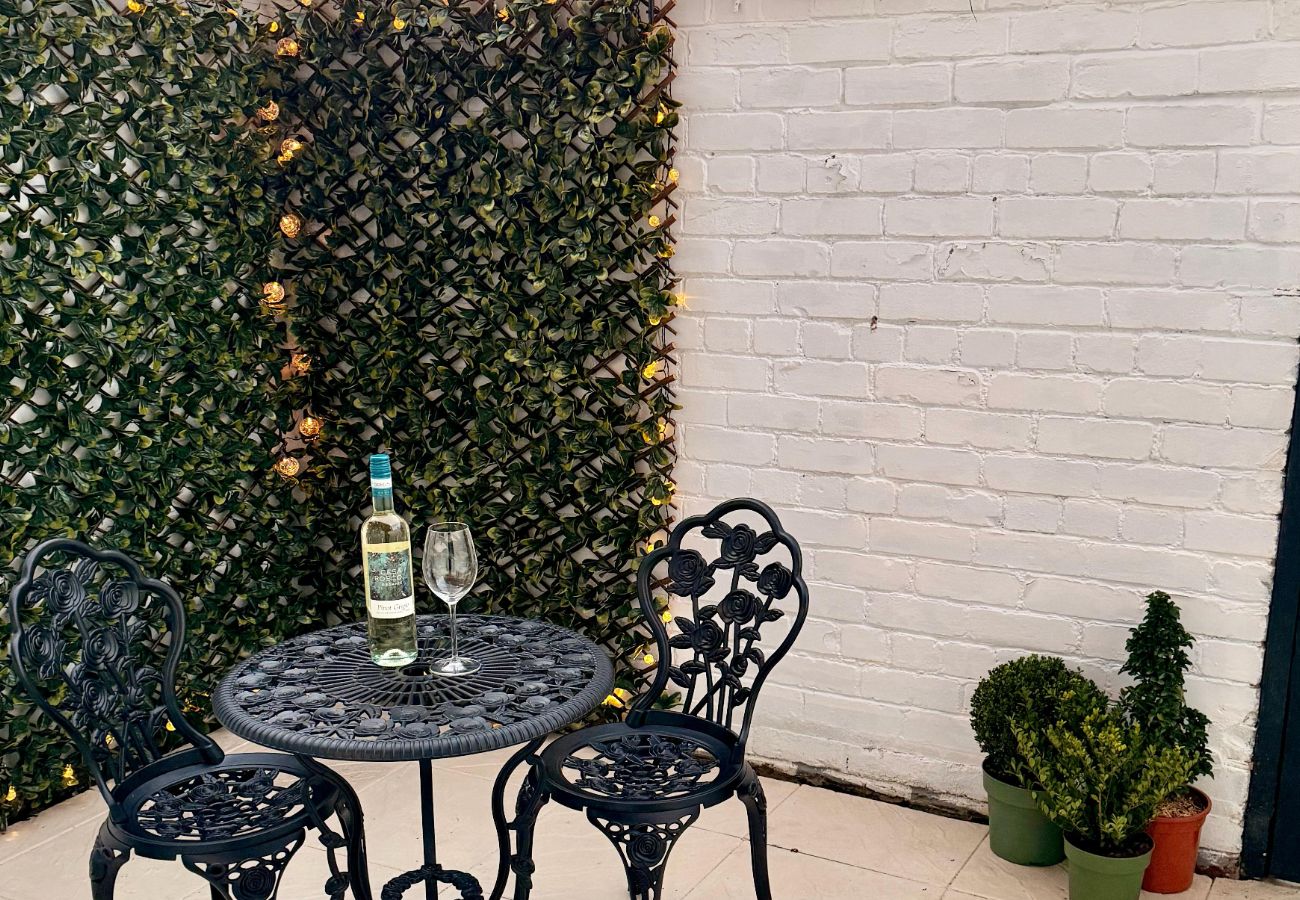 Apartment in Chester - Idyllic 1 Bed Apt in Beautiful Village of Chester 