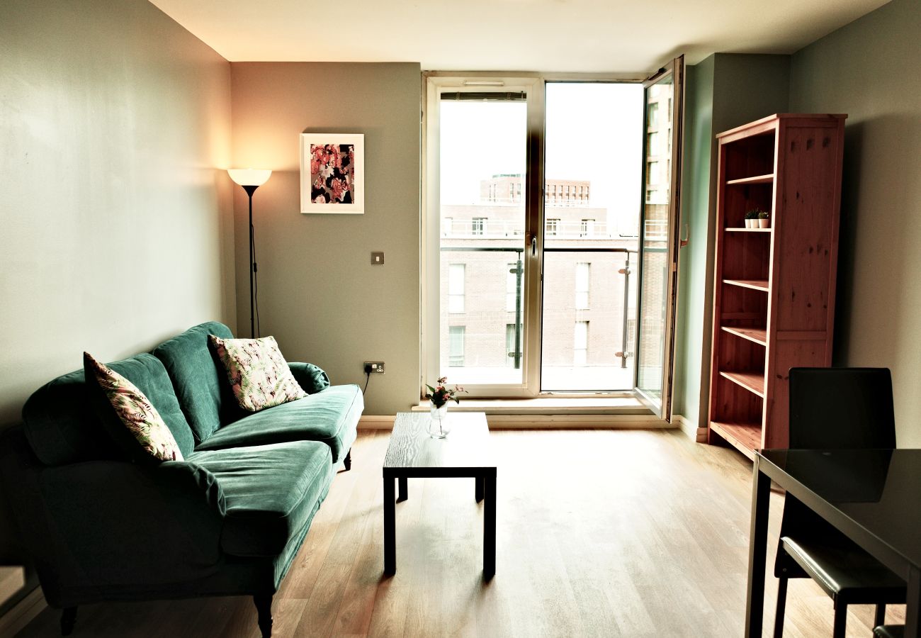 Apartment in Birmingham - Central 2BR Birmingham Apt - Free Parking