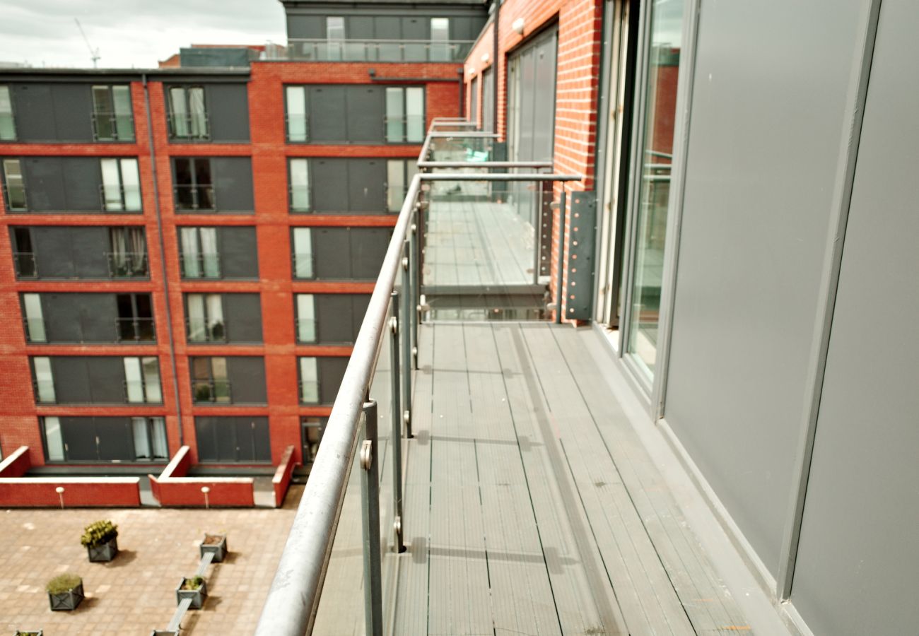 Apartment in Birmingham - Central 2BR Birmingham Apt - Free Parking