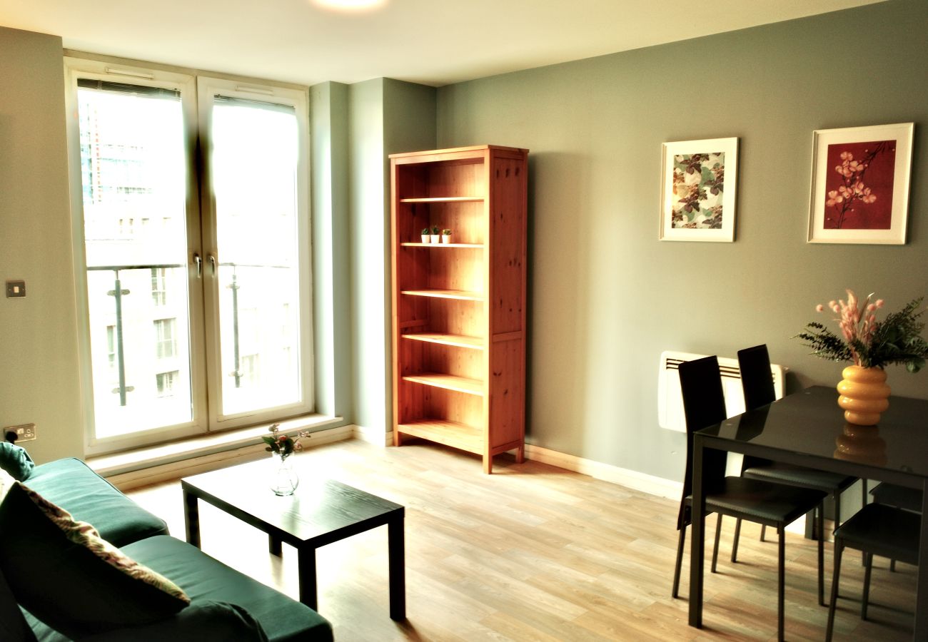 Apartment in Birmingham - Central 2BR Birmingham Apt - Free Parking