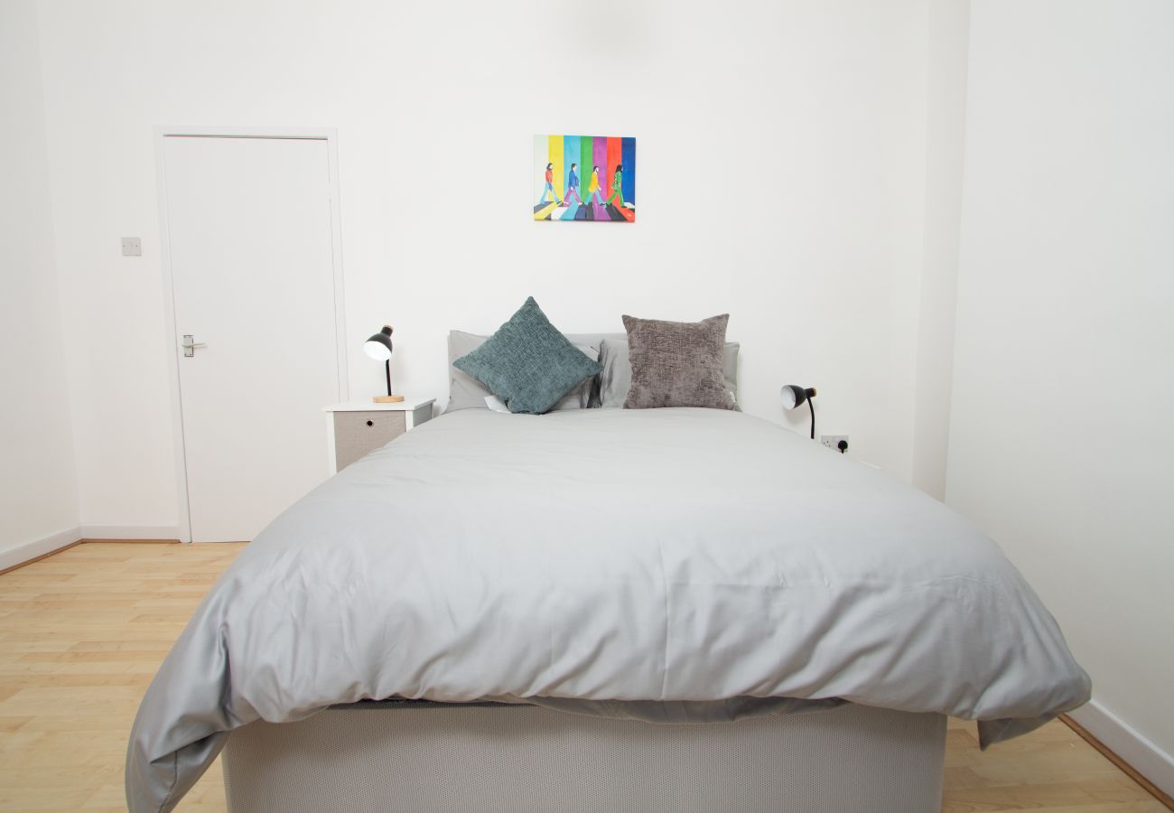 Apartment in Liverpool - Cosy 2BR Flat Near Anfield & Goodison Park, Liverpool