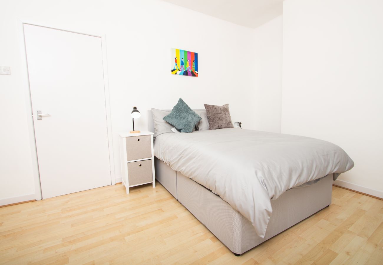 Apartment in Liverpool - Cosy 2BR Flat Near Anfield & Goodison Park, Liverpool
