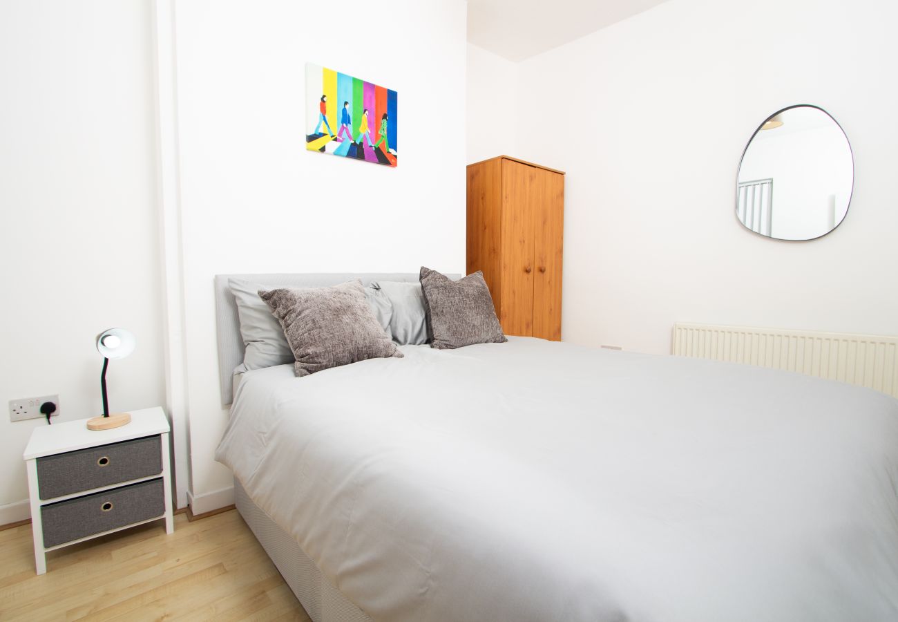 Apartment in Liverpool - Cosy 2BR Flat Near Anfield & Goodison Park, Liverpool