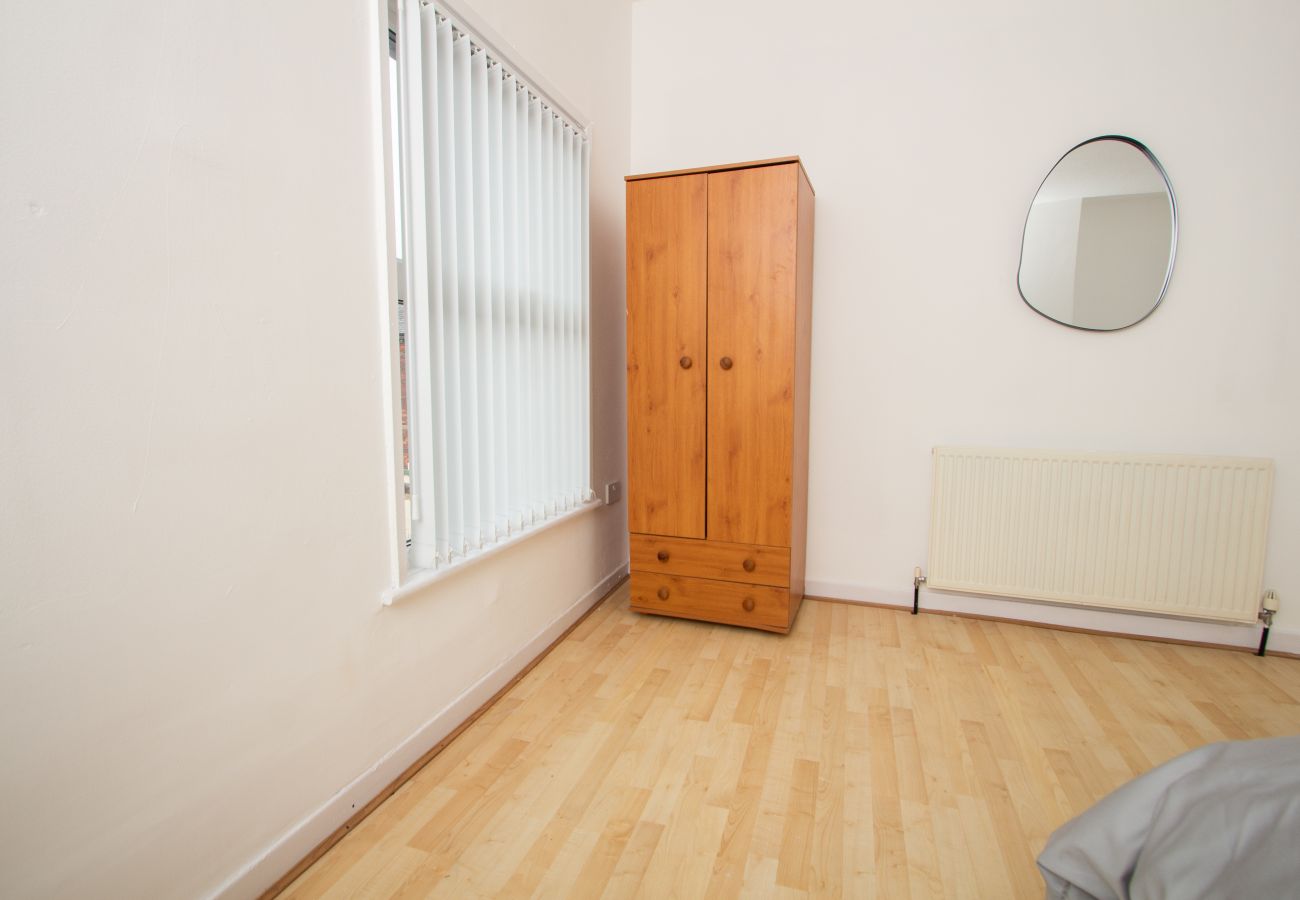Apartment in Liverpool - Cosy 2BR Flat Near Anfield & Goodison Park, Liverpool
