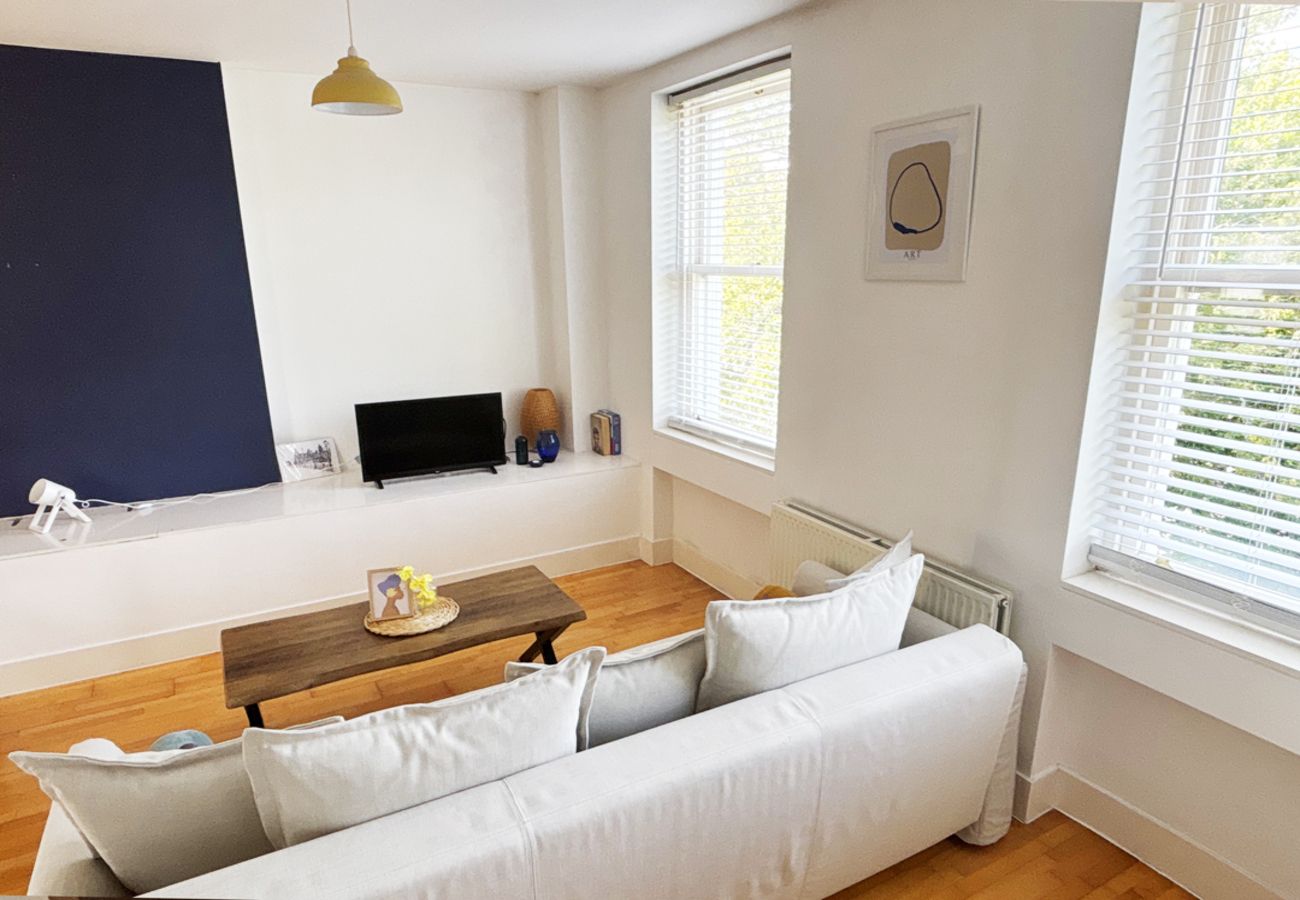 Apartment in Liverpool - Cosy Flat Near City Centre & Princess Park