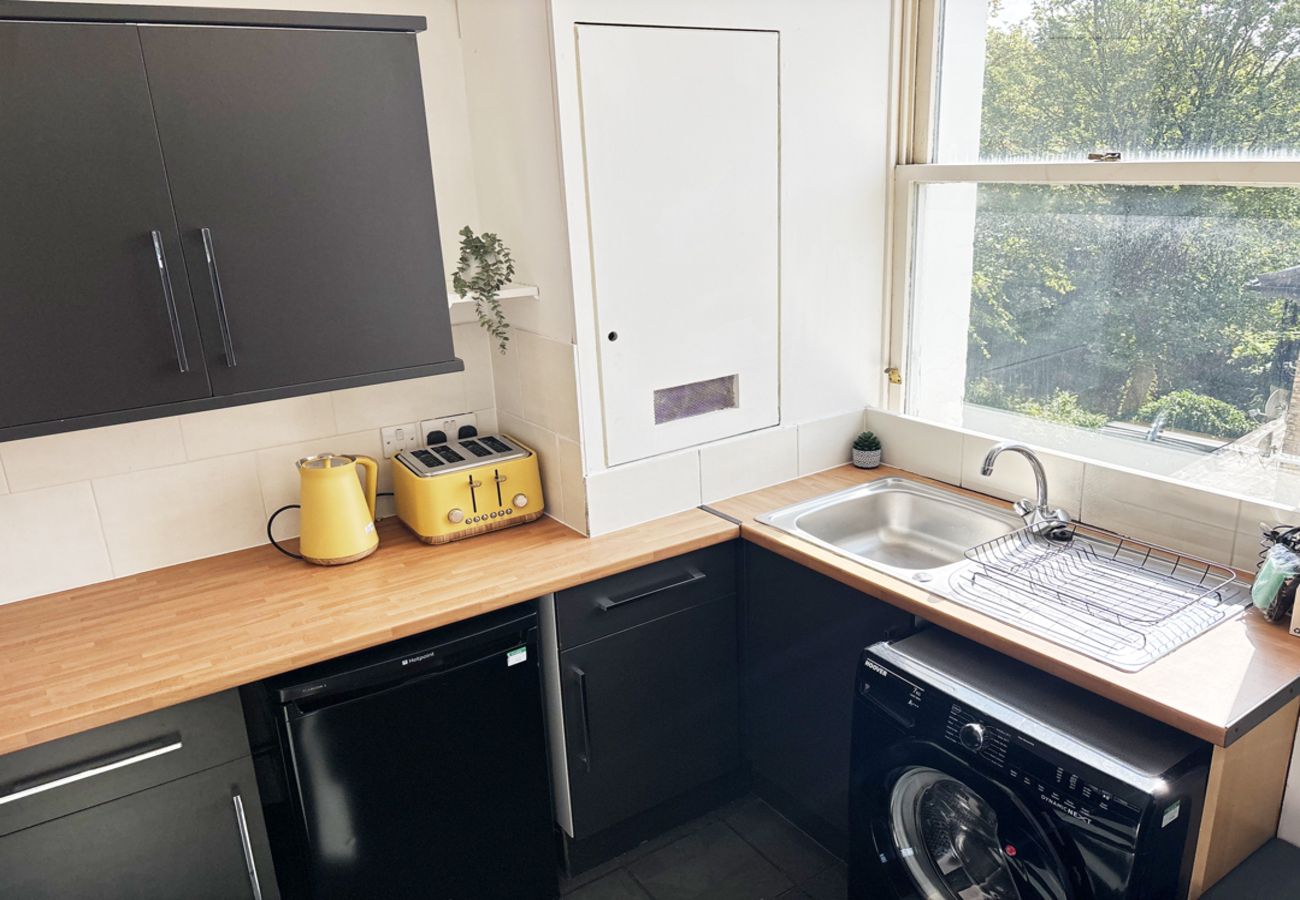 Apartment in Liverpool - Cosy Flat Near City Centre & Princess Park