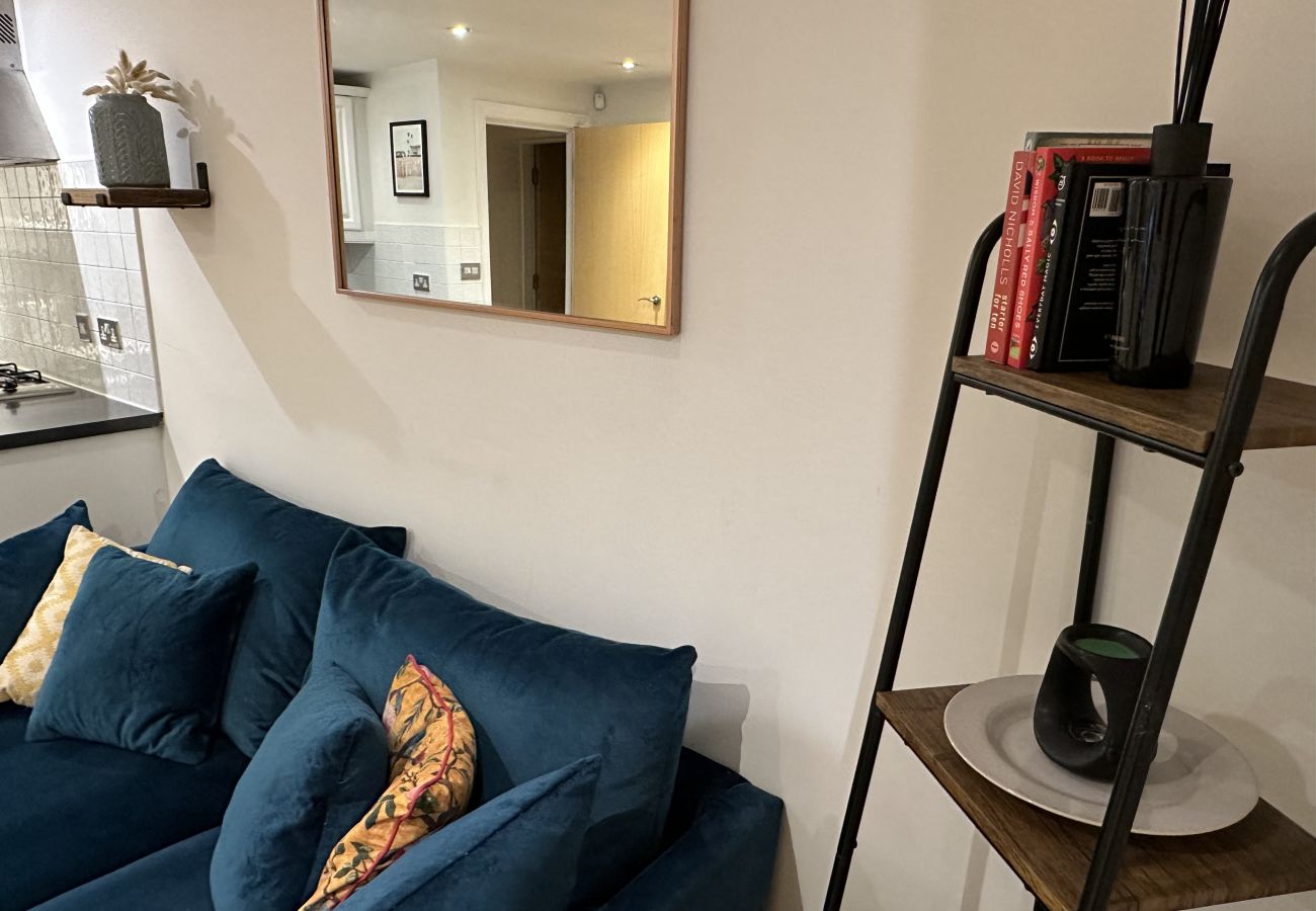 Apartment in Manchester - 2-Bed Flat in West Didsbury Near Fletcher Moss