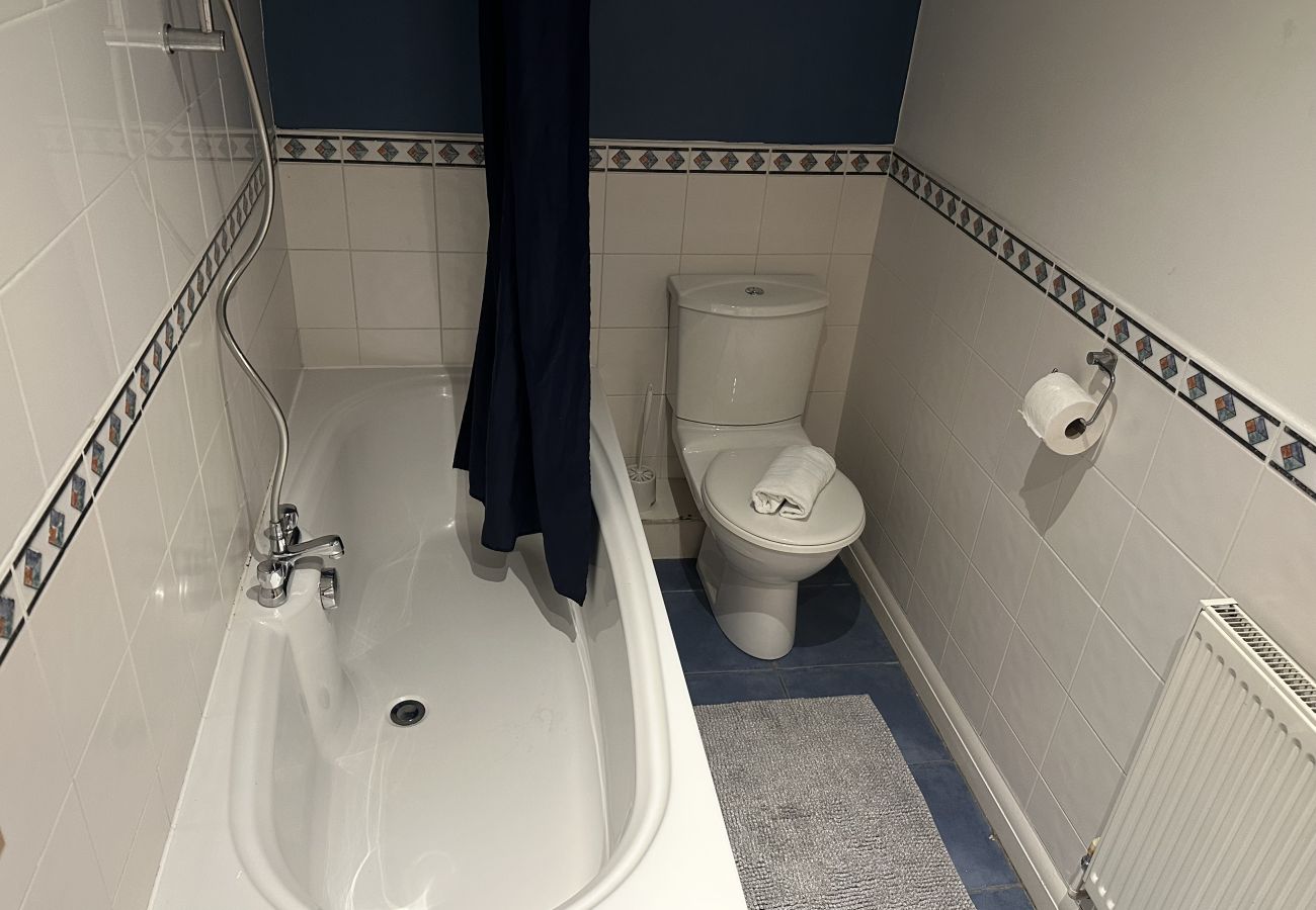 Apartment in Manchester - 2-Bed Flat in West Didsbury Near Fletcher Moss