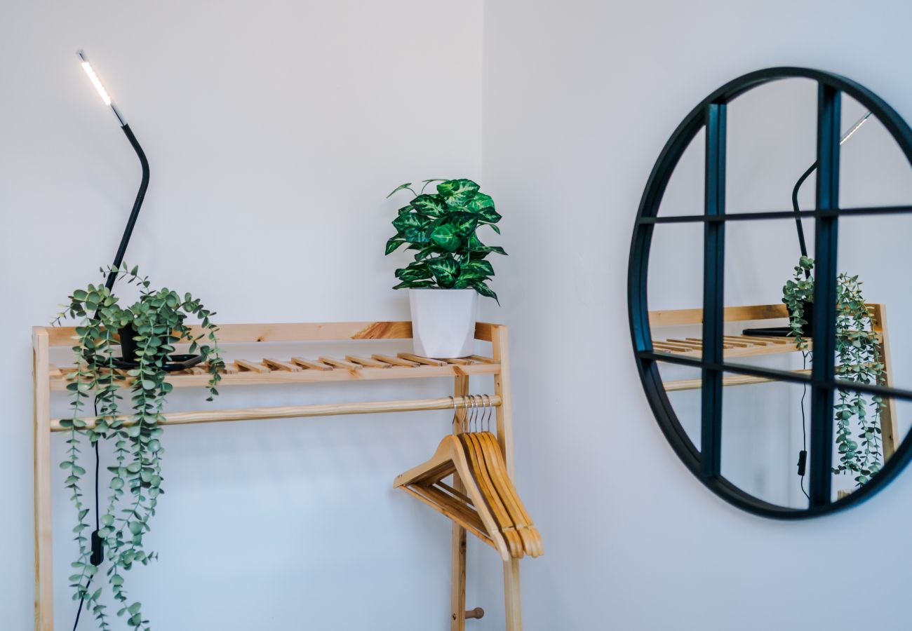 House in Warrington - Spacious 3BR Home - Close to Golf, Sailing & Motorways