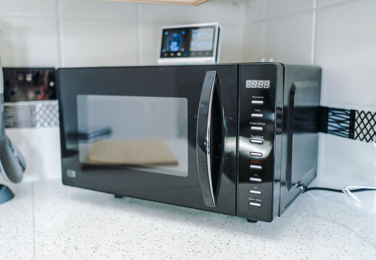 House in Warrington - Spacious 3BR Home - Close to Golf, Sailing & Motorways