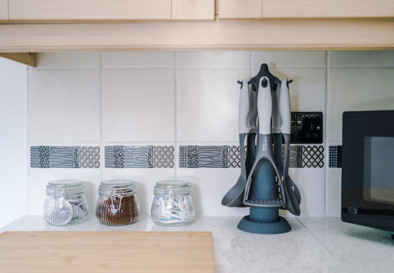 House in Warrington - Spacious 3BR Home - Close to Golf, Sailing & Motorways