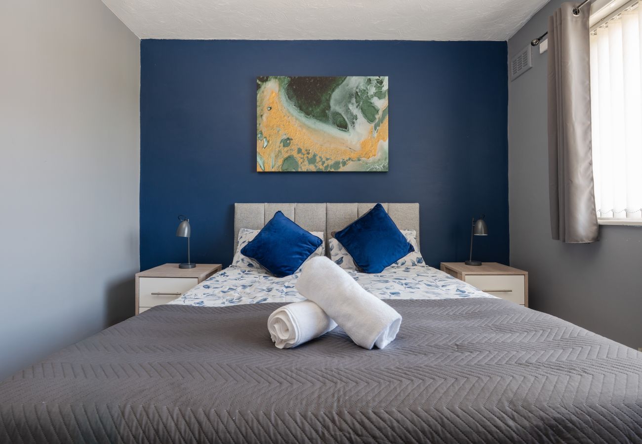 Apartment in Speke - Cosy Speke 3Bed Retreat with Free Parking