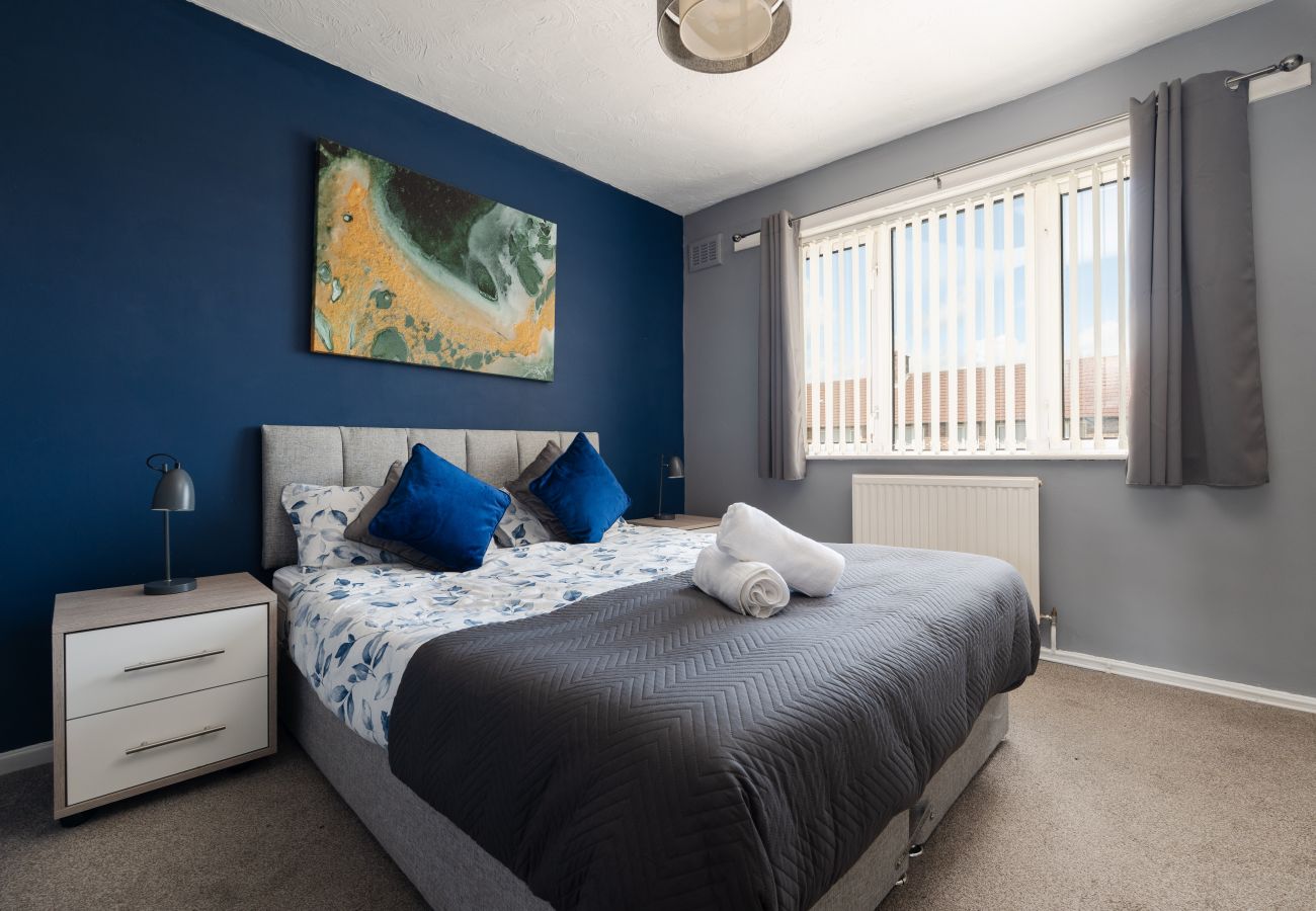 Apartment in Speke - Cosy Speke 3Bed Retreat with Free Parking