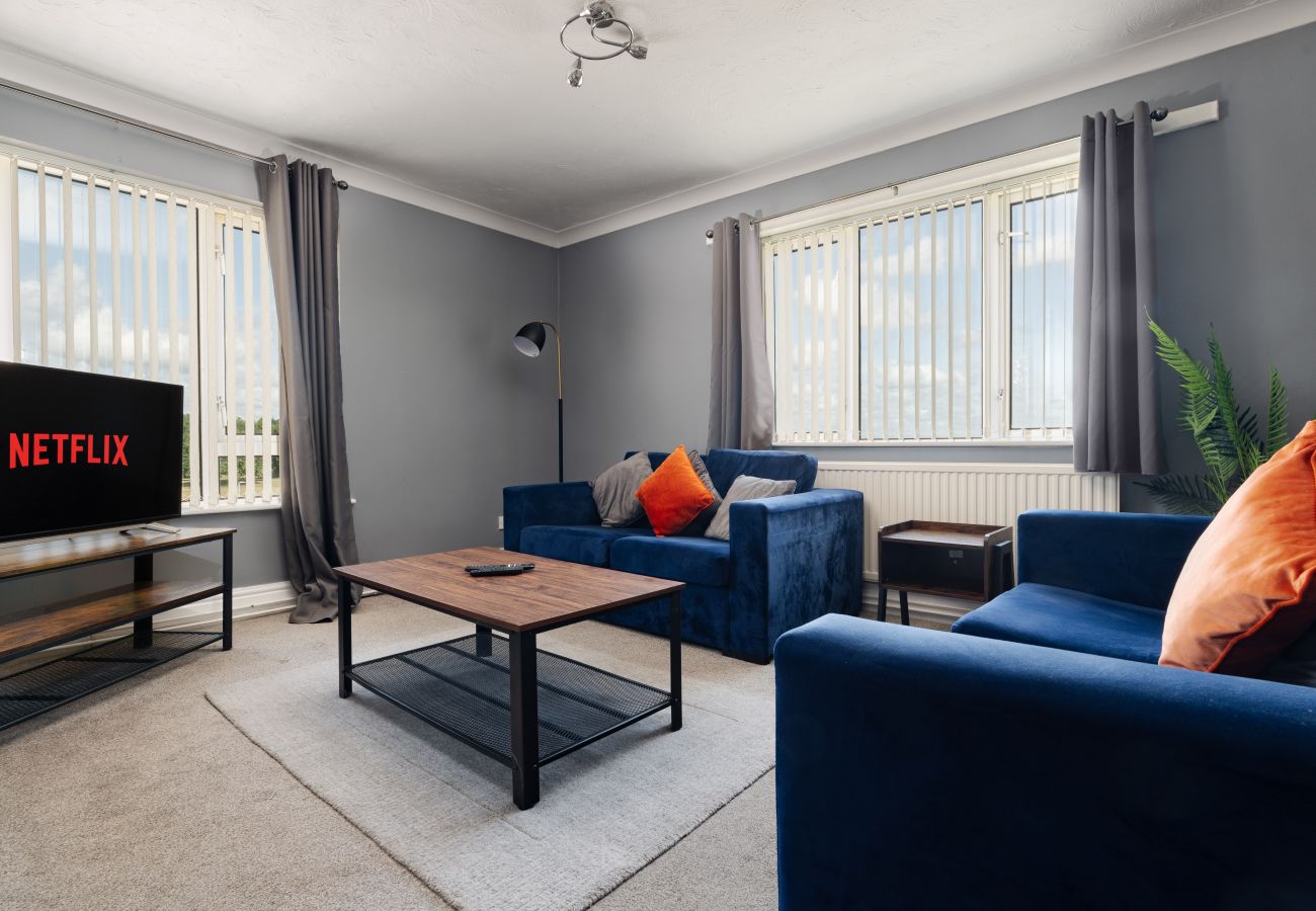 Apartment in Speke - Cosy Speke 3Bed Retreat with Free Parking