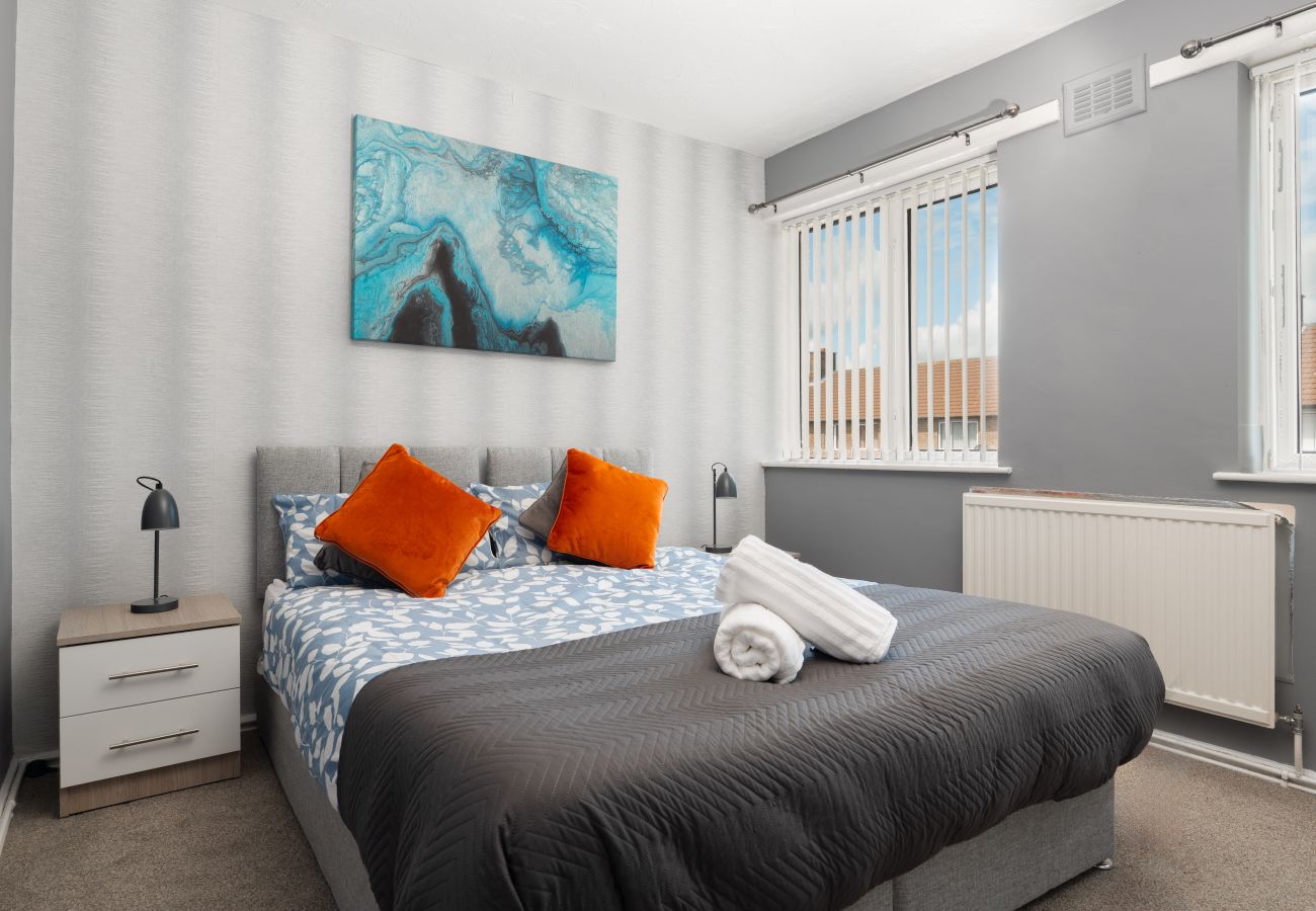 Apartment in Speke - Cosy Speke 3Bed Retreat with Free Parking