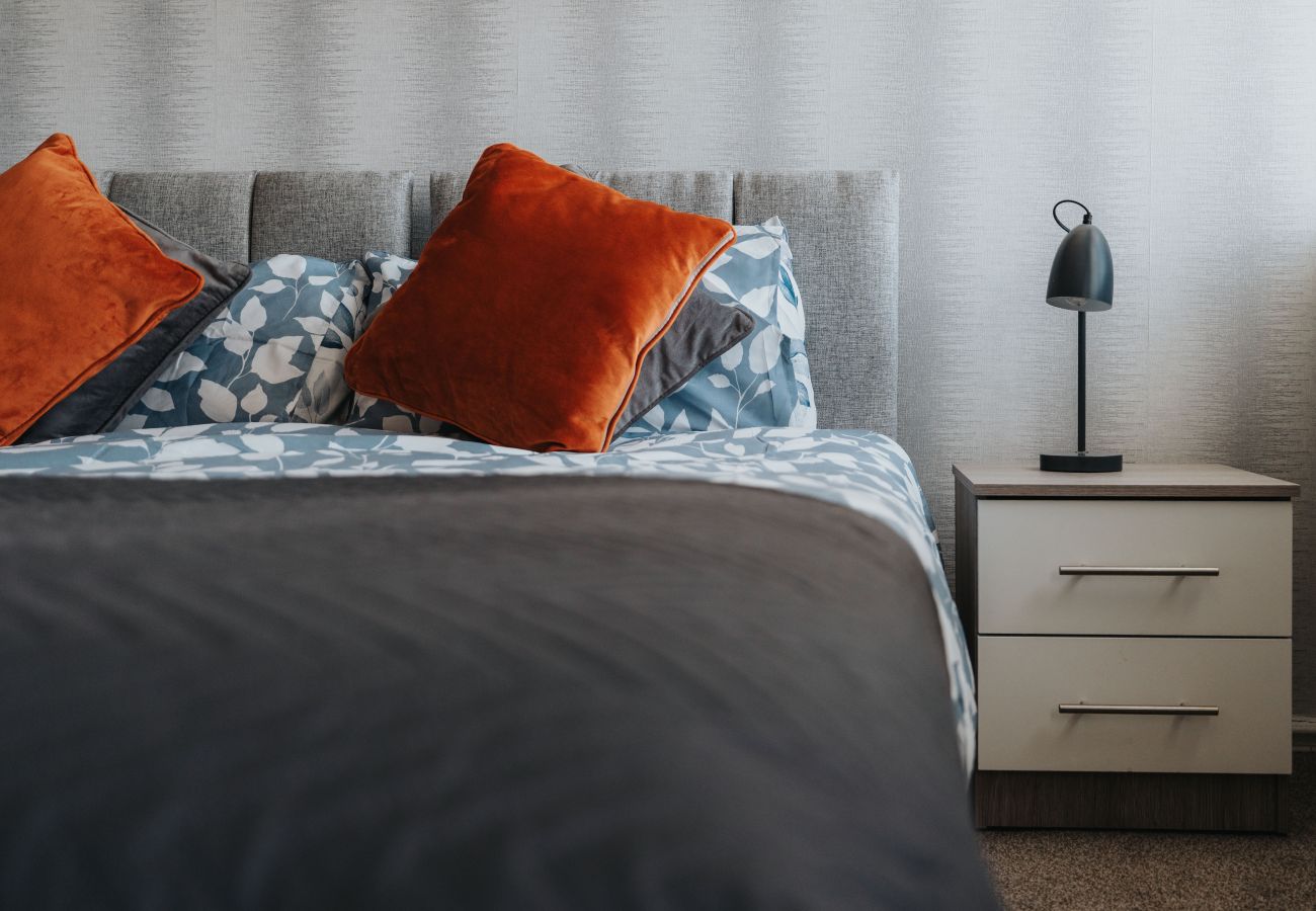 Apartment in Speke - Cosy Speke 3Bed Retreat with Free Parking