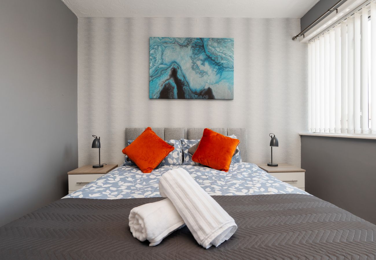 Apartment in Speke - Cosy Speke 3Bed Retreat with Free Parking