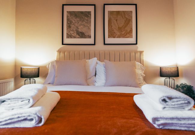 House in Manchester - Ashton Parkside 2BR Escape near Transport Links