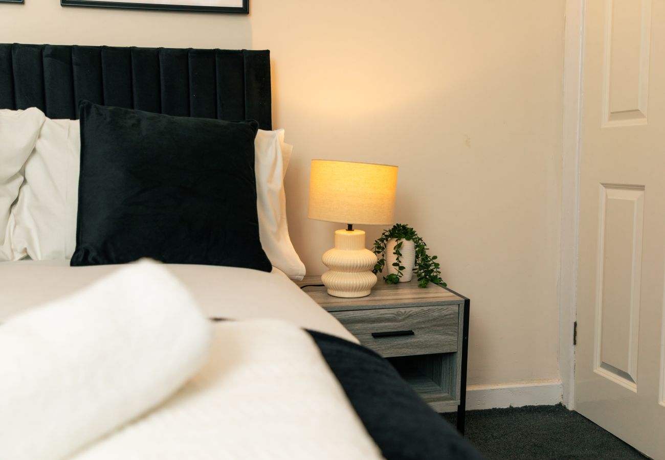 House in Manchester - Ashton Parkside 2BR Escape near Transport Links