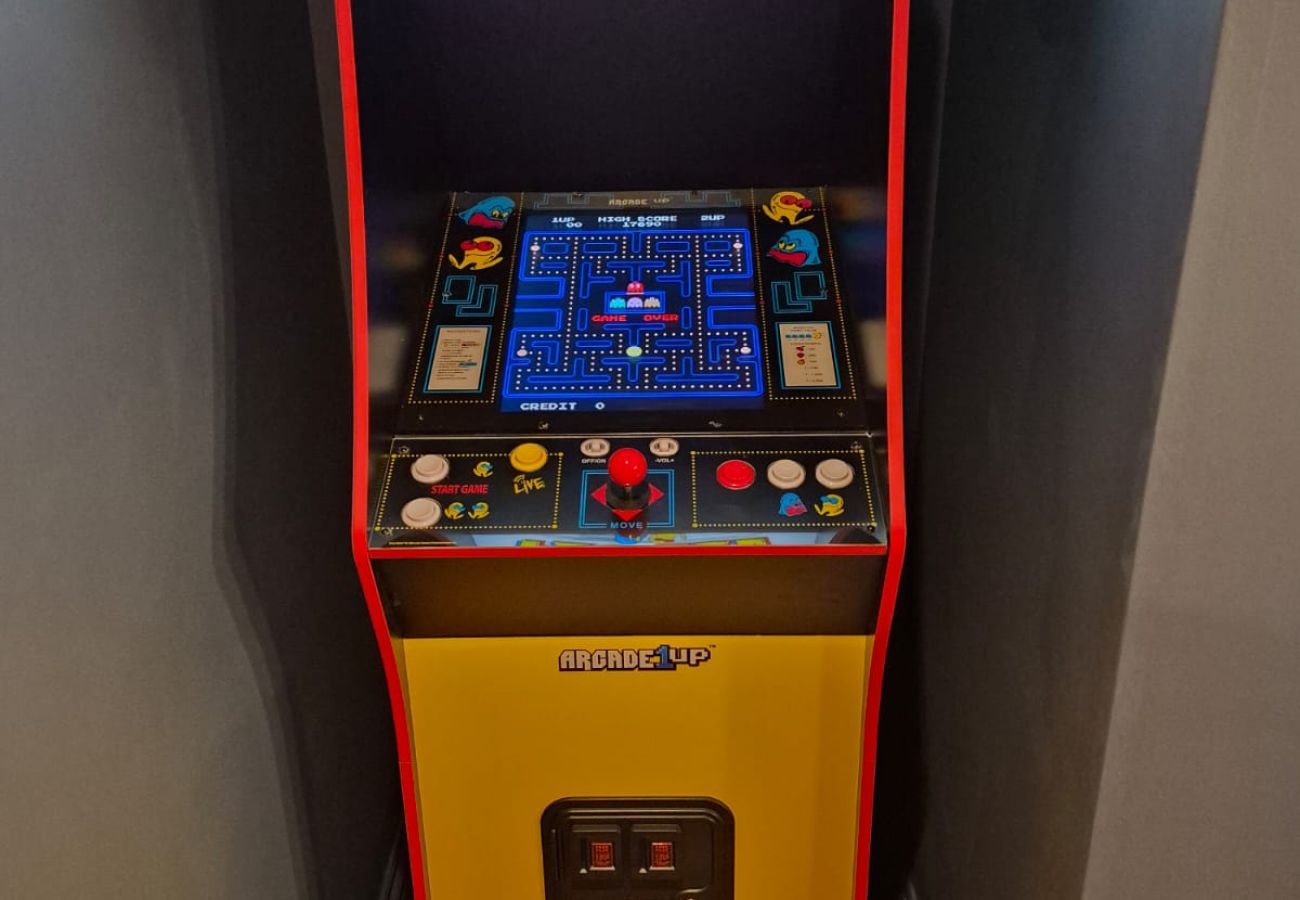 House in Manchester - Manchester Music Lover’s Dream 3 Bed House with Games  Room