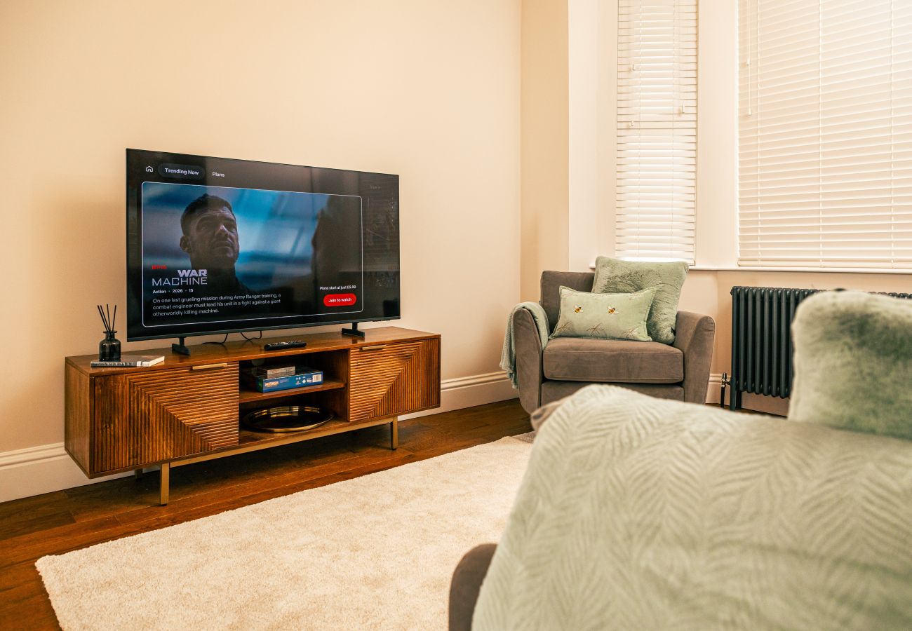 House in Manchester - Manchester Music Lover’s Dream 3 Bed House with Games  Room