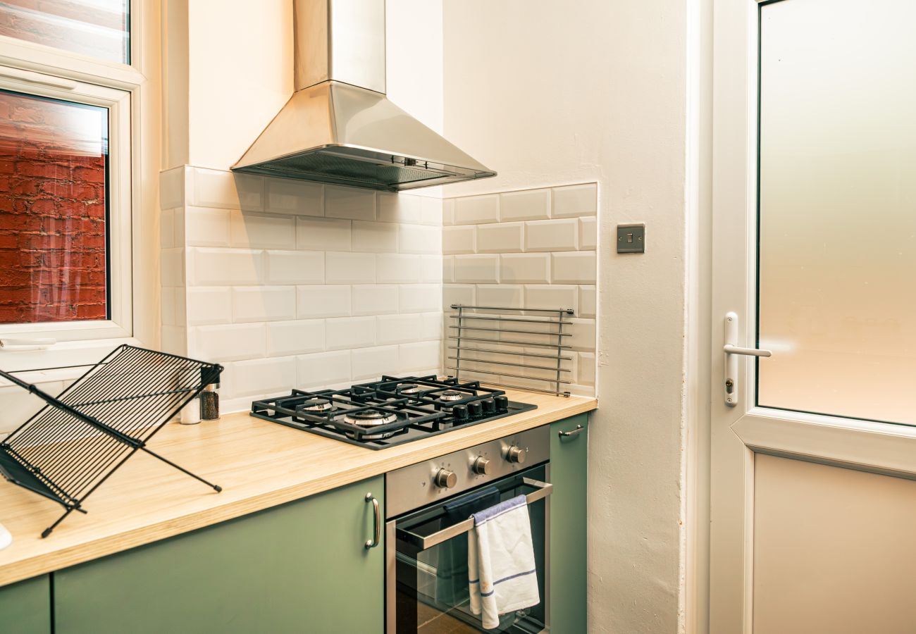 House in Manchester - Manchester Music Lover’s Dream 3 Bed House with Games  Room