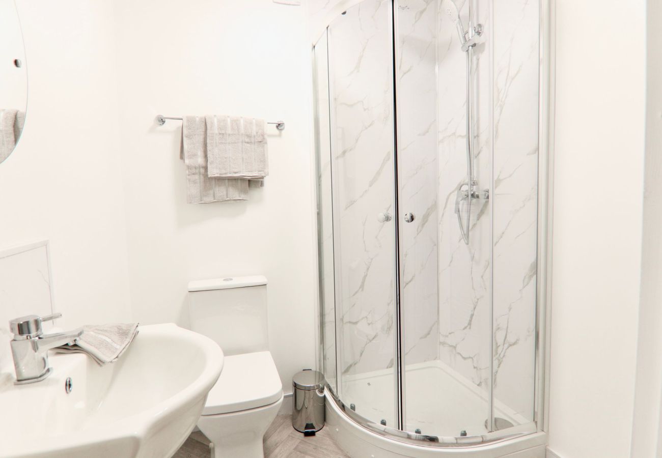 Apartment in Sheffield - Stylish 1BR Retreat Close to Sheffield Centre