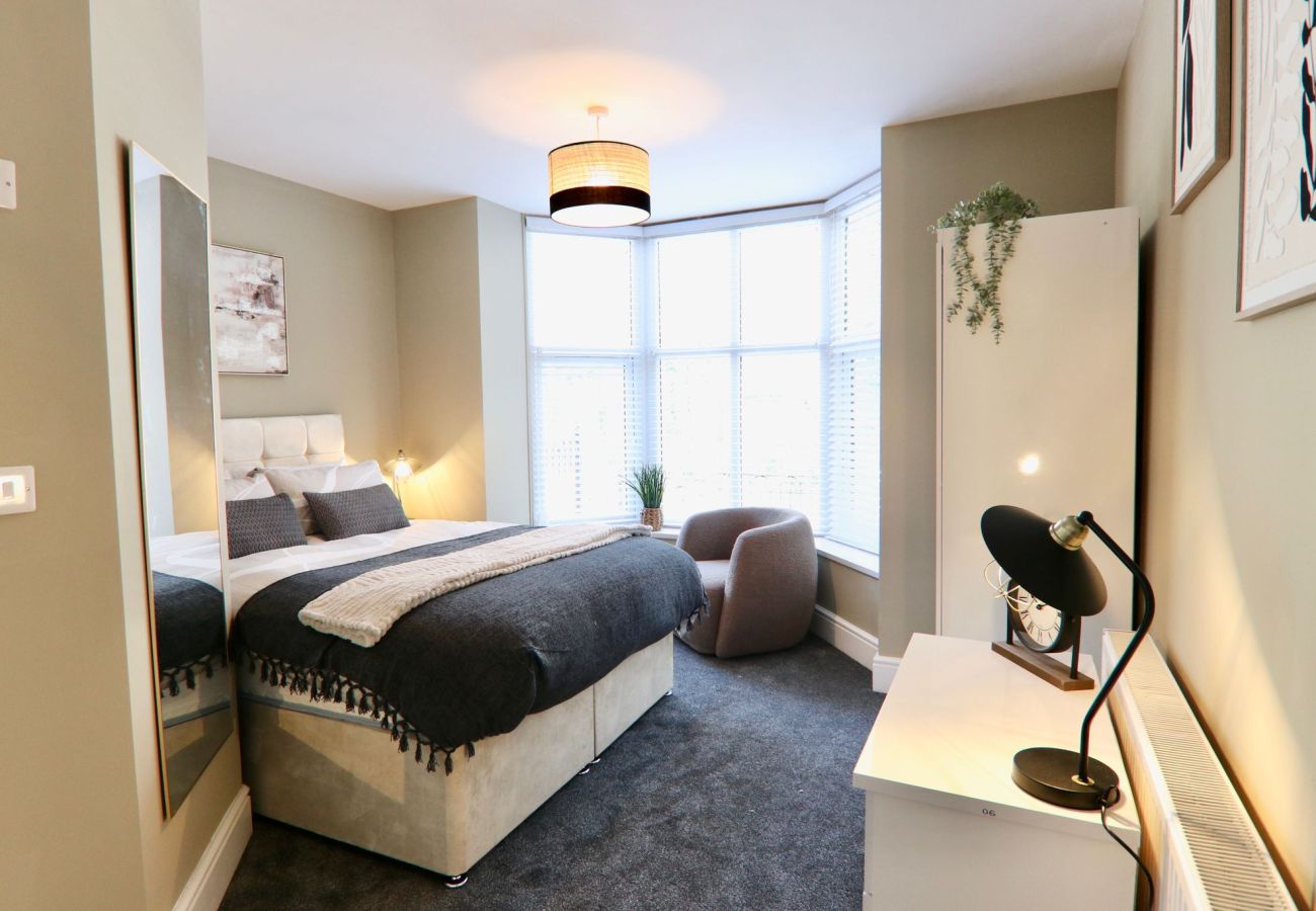 Apartment in Sheffield - Stylish 1BR Retreat Close to Sheffield Centre