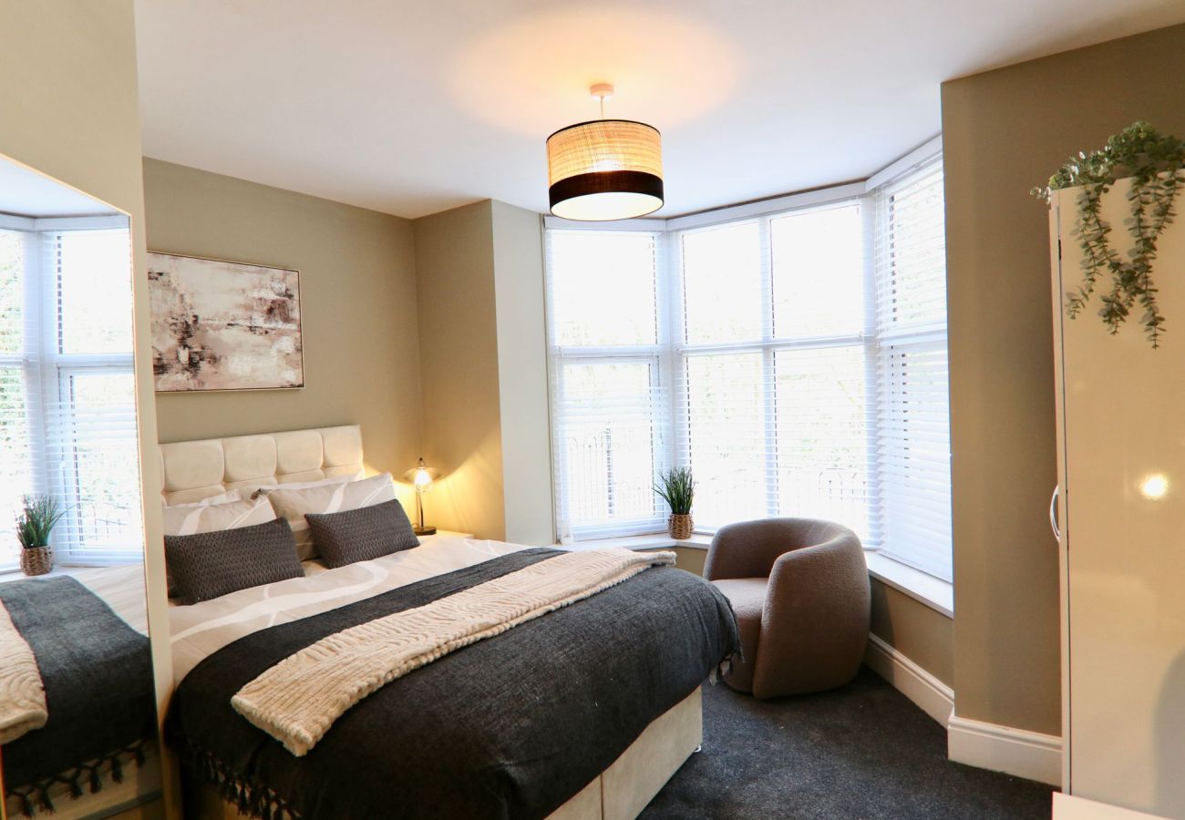 Apartment in Sheffield - Stylish 1BR Retreat Close to Sheffield Centre