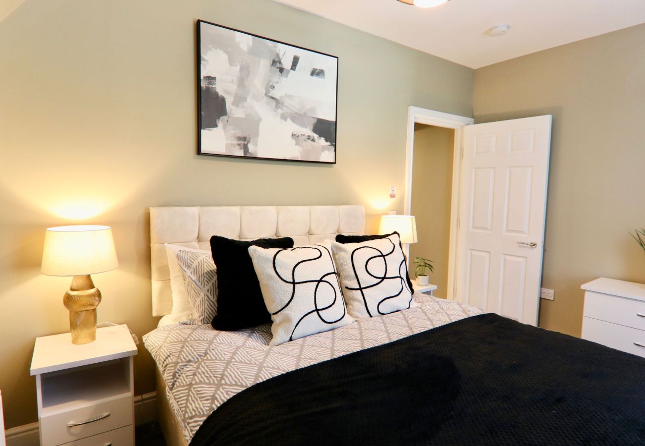 Apartment in Sheffield - Spacious 2BR Haven Near Sheffield Centre