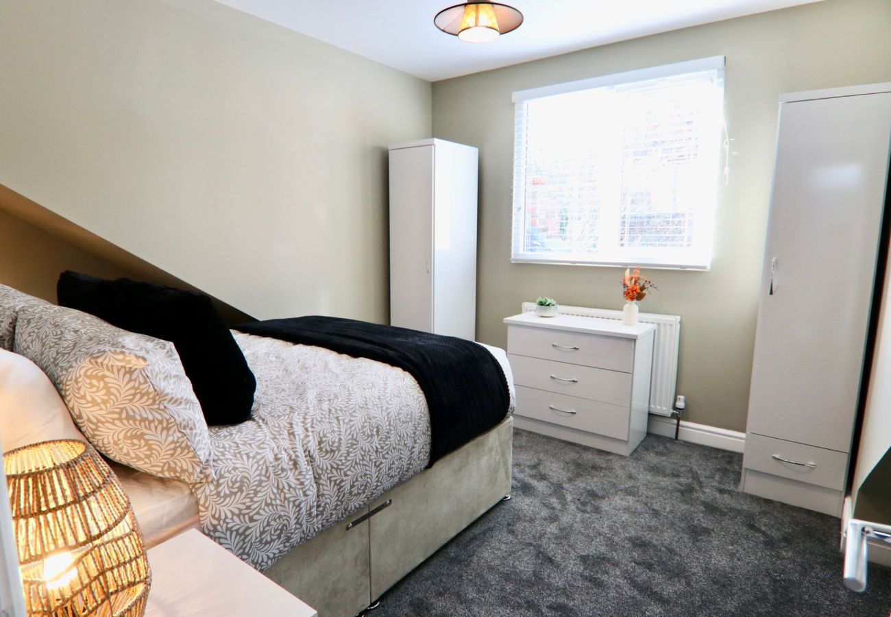 Apartment in Sheffield - Spacious 2BR Haven Near Sheffield Centre