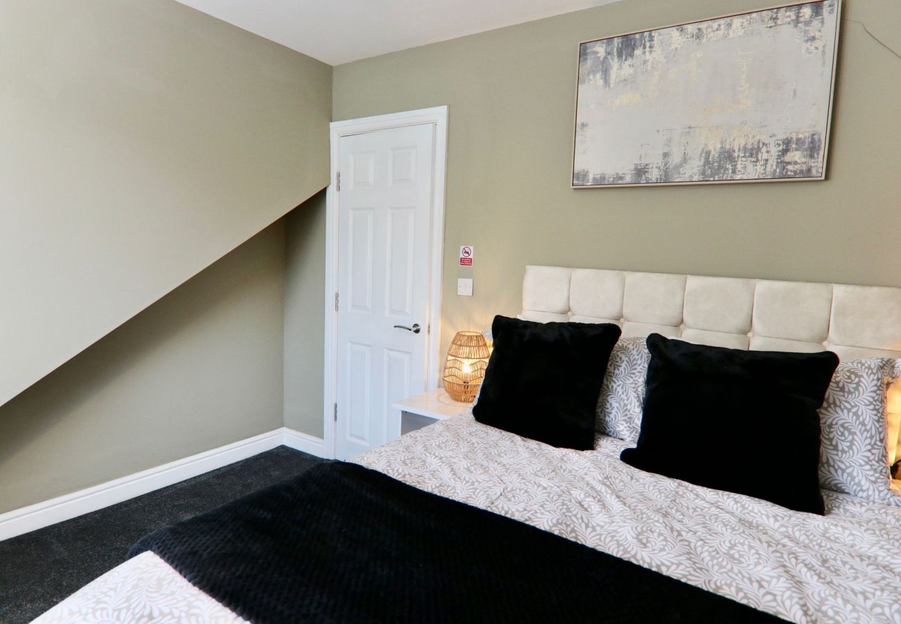 Apartment in Sheffield - Spacious 2BR Haven Near Sheffield Centre