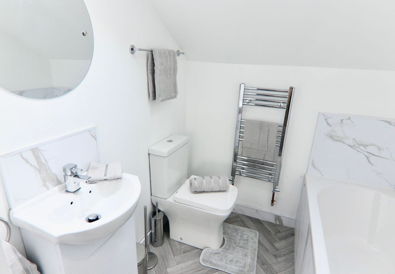 Apartment in Sheffield - Spacious 2BR Haven Near Sheffield Centre