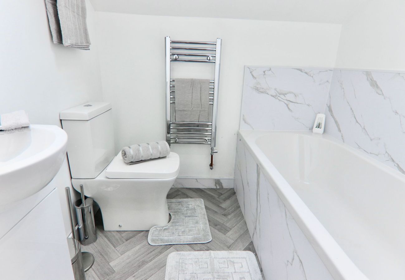 Apartment in Sheffield - Spacious 2BR Haven Near Sheffield Centre