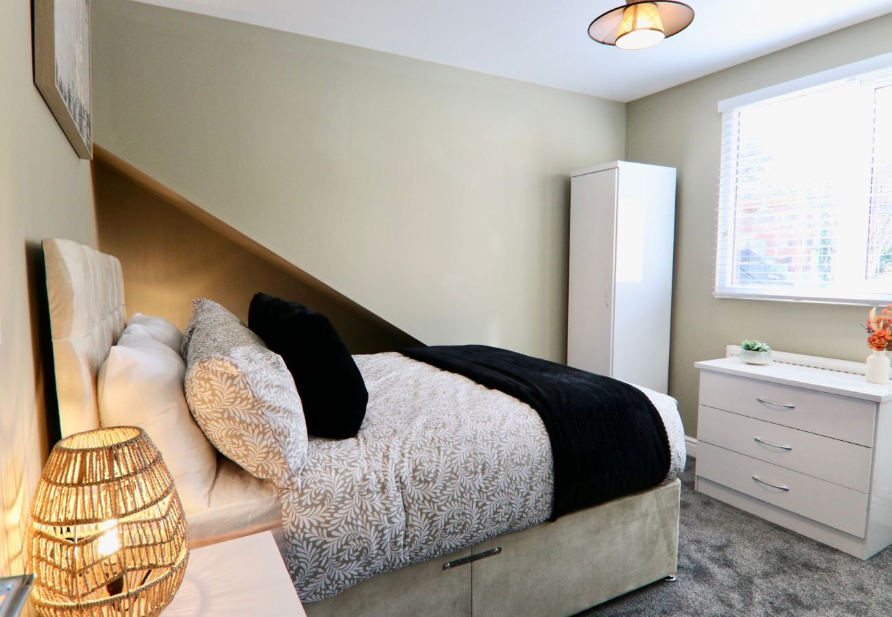 Apartment in Sheffield - Spacious 2BR Haven Near Sheffield Centre
