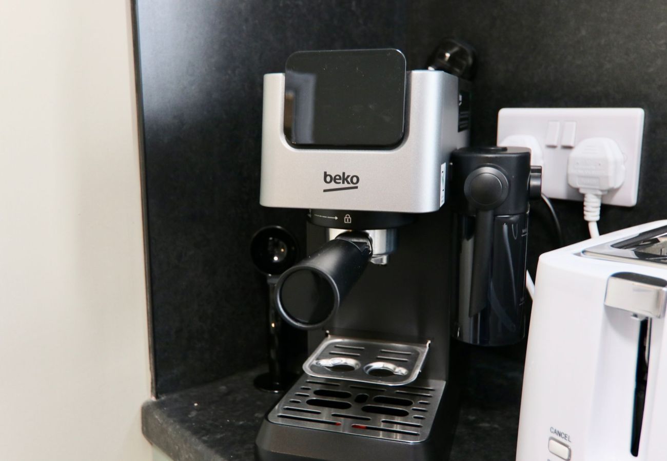 Apartment in Sheffield - Spacious 2BR Haven Near Sheffield Centre