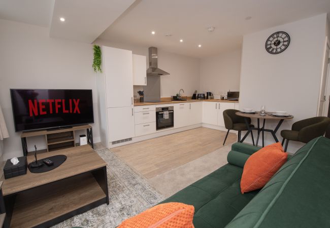 Apartment in Hull - Stylish 1BR Haven in Hull City Centre Near Marina